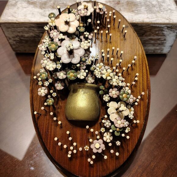 Retro Nail Art  Floral Vase Design on Wood Plaque. C 8 - Picture 1 of 4